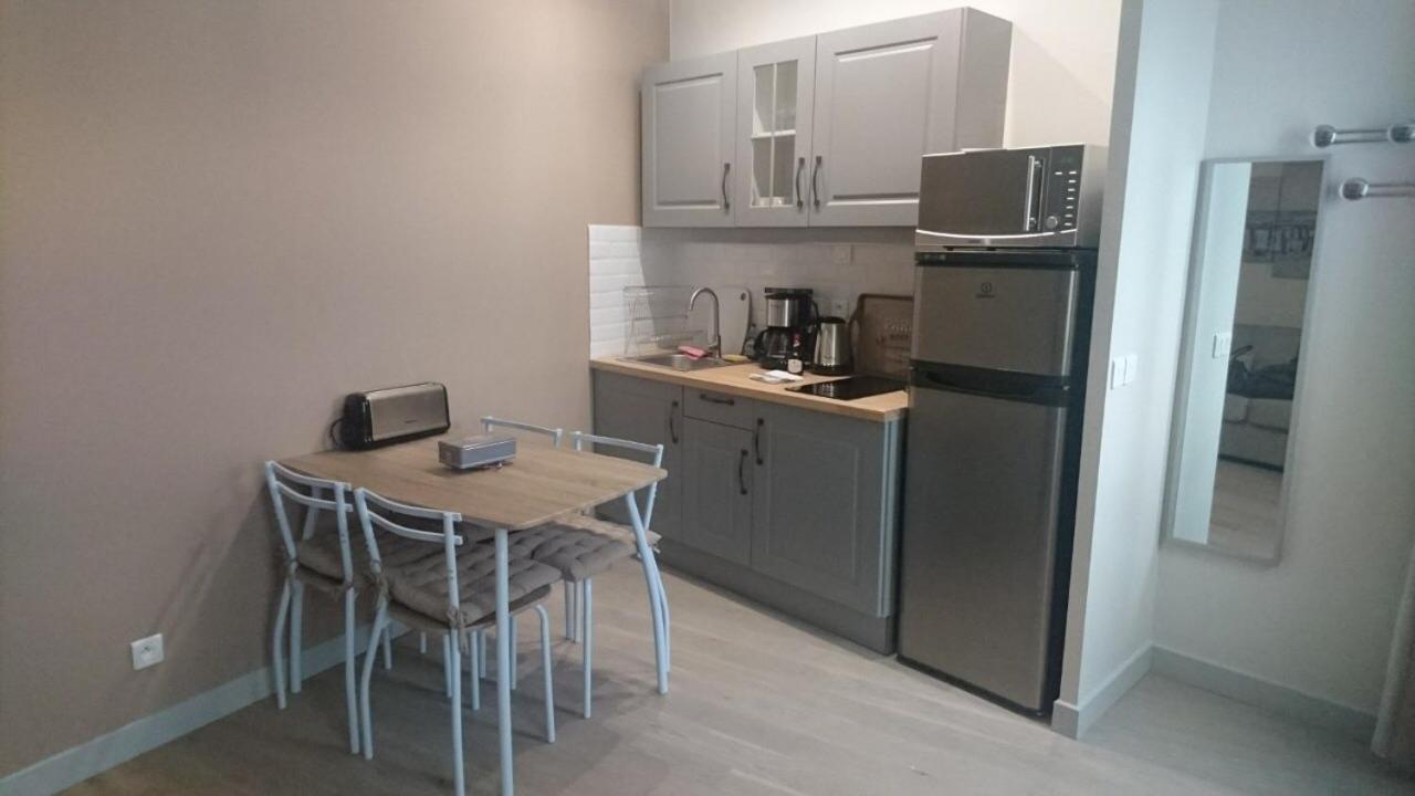 Appartement Appart cosy 2 pièces  à Paris Extérieur photo